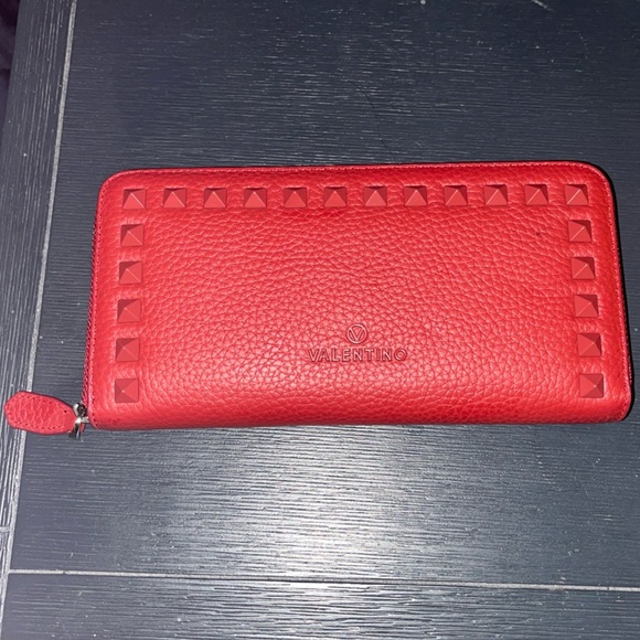 Valentino Wallet - Picture 1 of 8